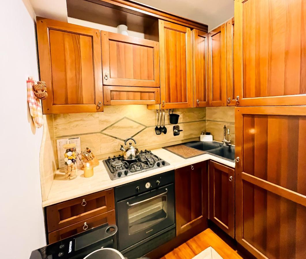 Trevi Fountain Luxury Guest House Рим Экстерьер фото